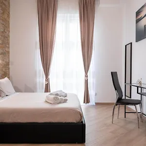 Maqueda House , Palermo Italia